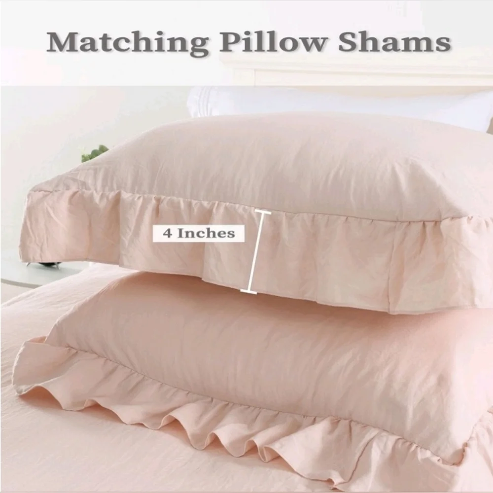 New with tags! Twin size pink Ruffled Bedding Duvet cover and pillow shams Set